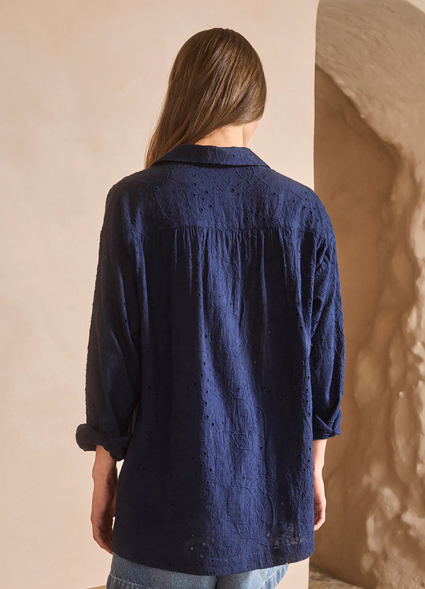 CAMISA BORDADO SUIZO INDIGO