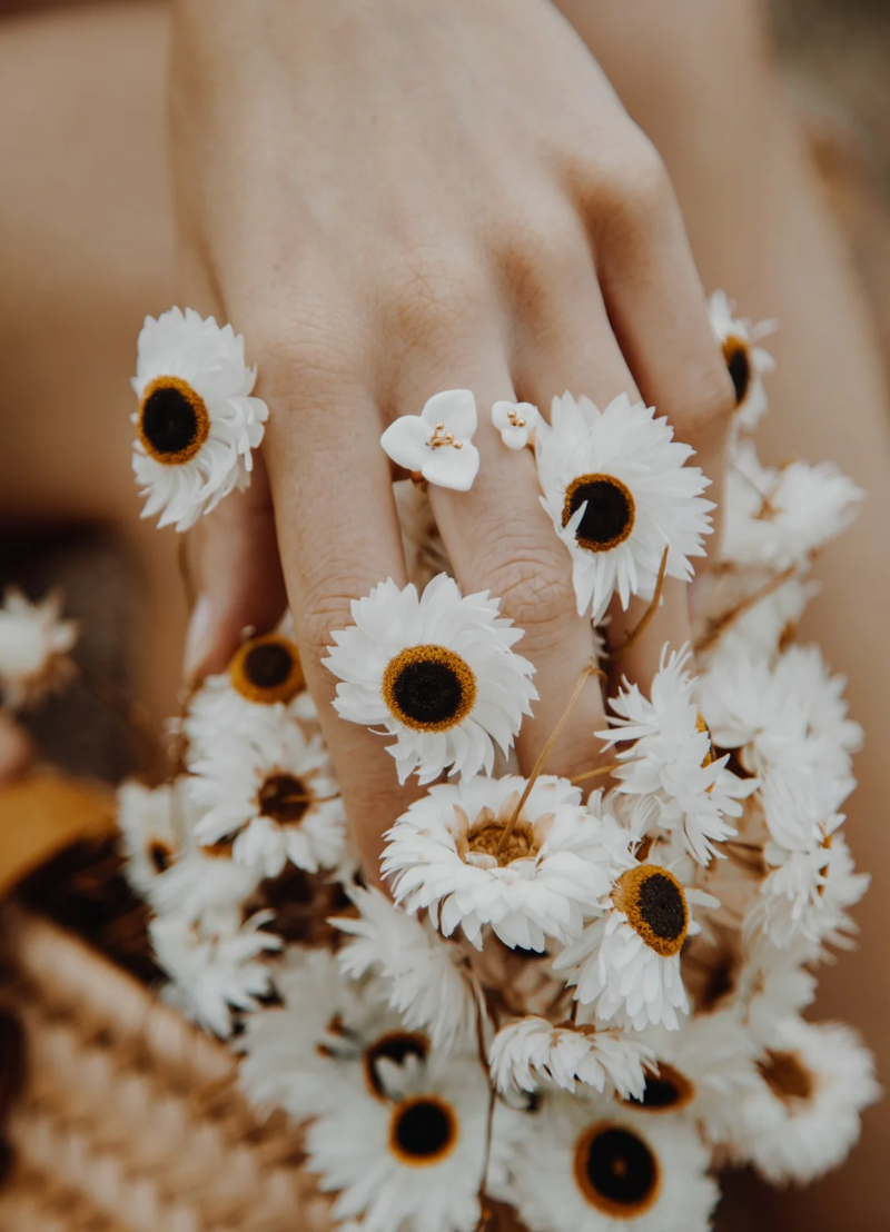 ANILLO FLORES BLANCAS