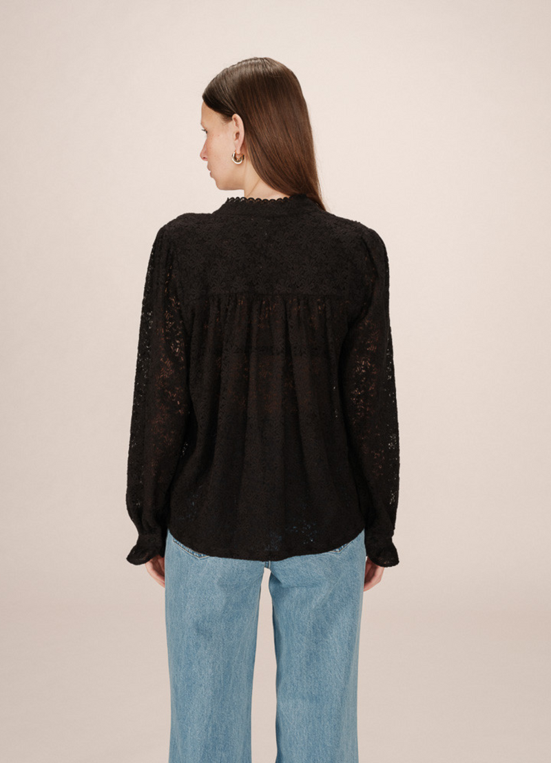 Blusa SWING de encaje noir