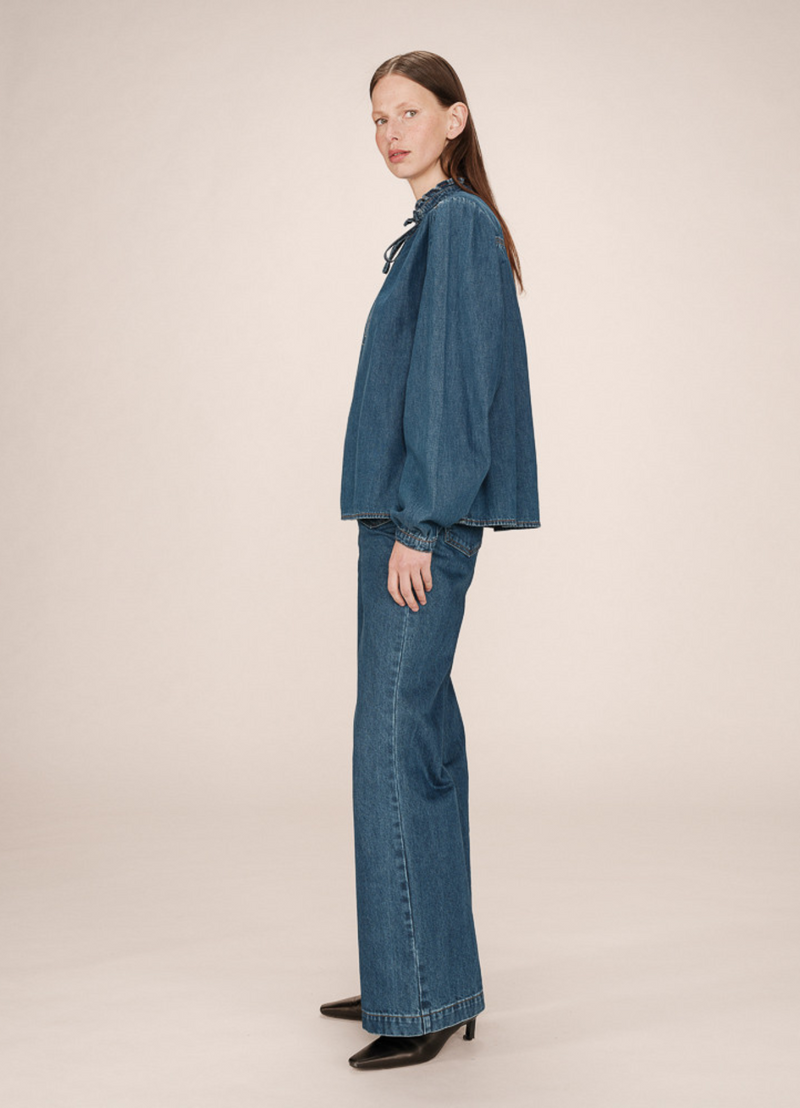 Blusa denim SALSA con lazo en el cuello | Manga larga, escote en V