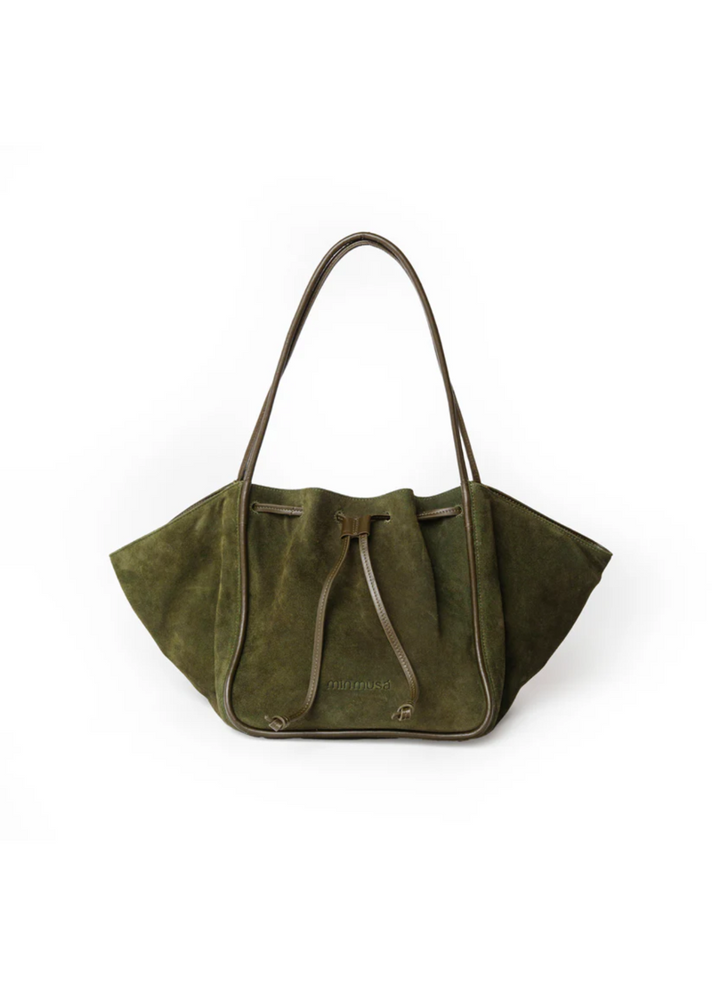AMI SUEDE