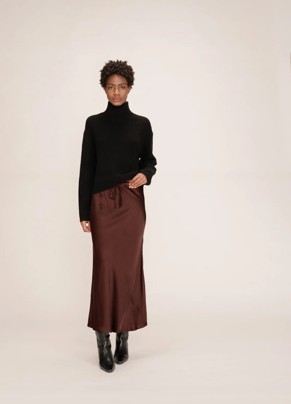 Falda larga de satén CHOCOLAT Talmas