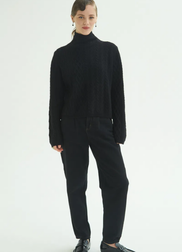 JEAN ADUT BLACK