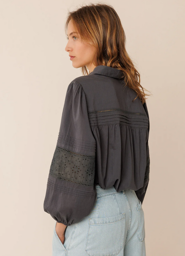 CAMISA VOILE BORDADA CARBON