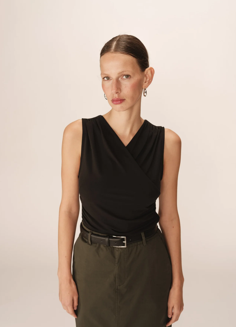Top drapeado PURE sin mangas color NOIR
