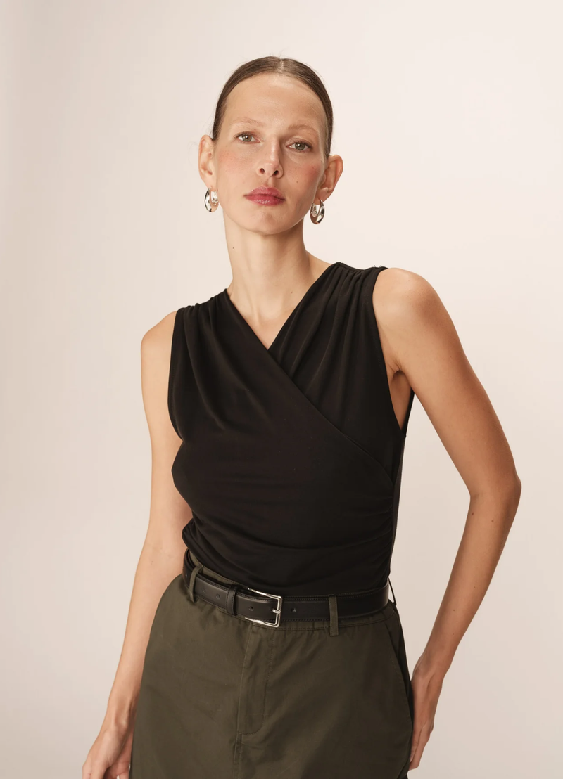 Top drapeado PURE sin mangas color NOIR