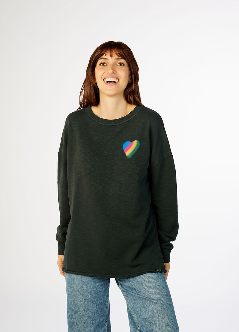 PRE-VENTA | Dear Tee · Polerón Corazón Wins | 100% algodón orgánico