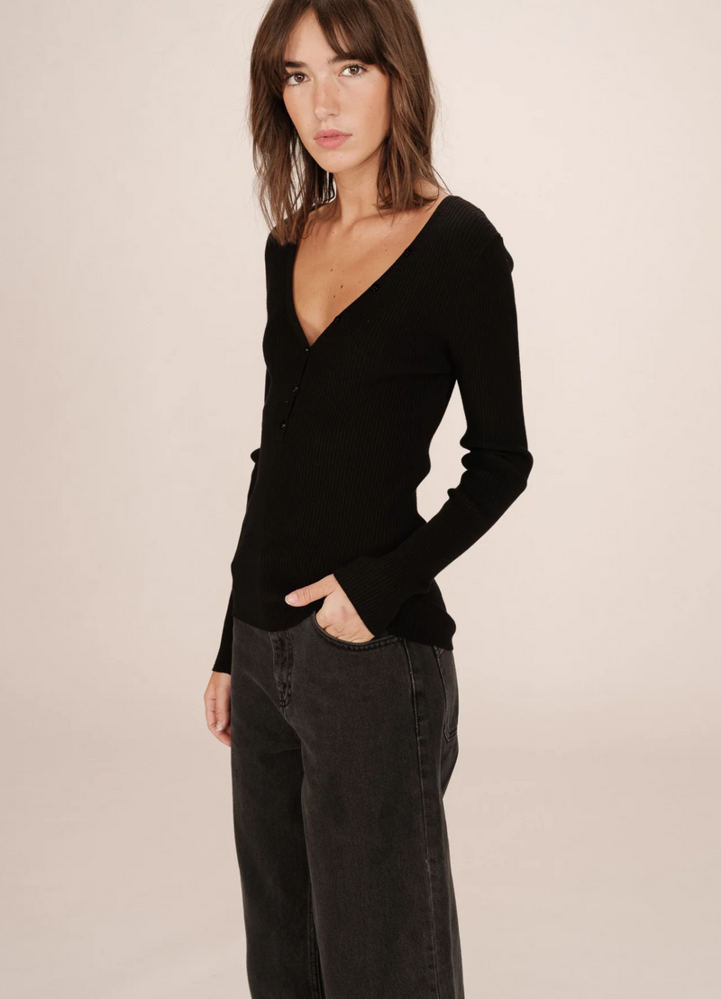 PULL SATURNINO NOIR MANGA LARGA