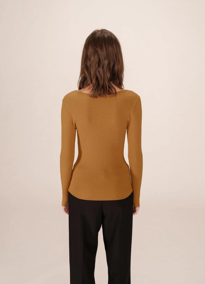 PULL SATURNINO OCRE MANGA LARGA