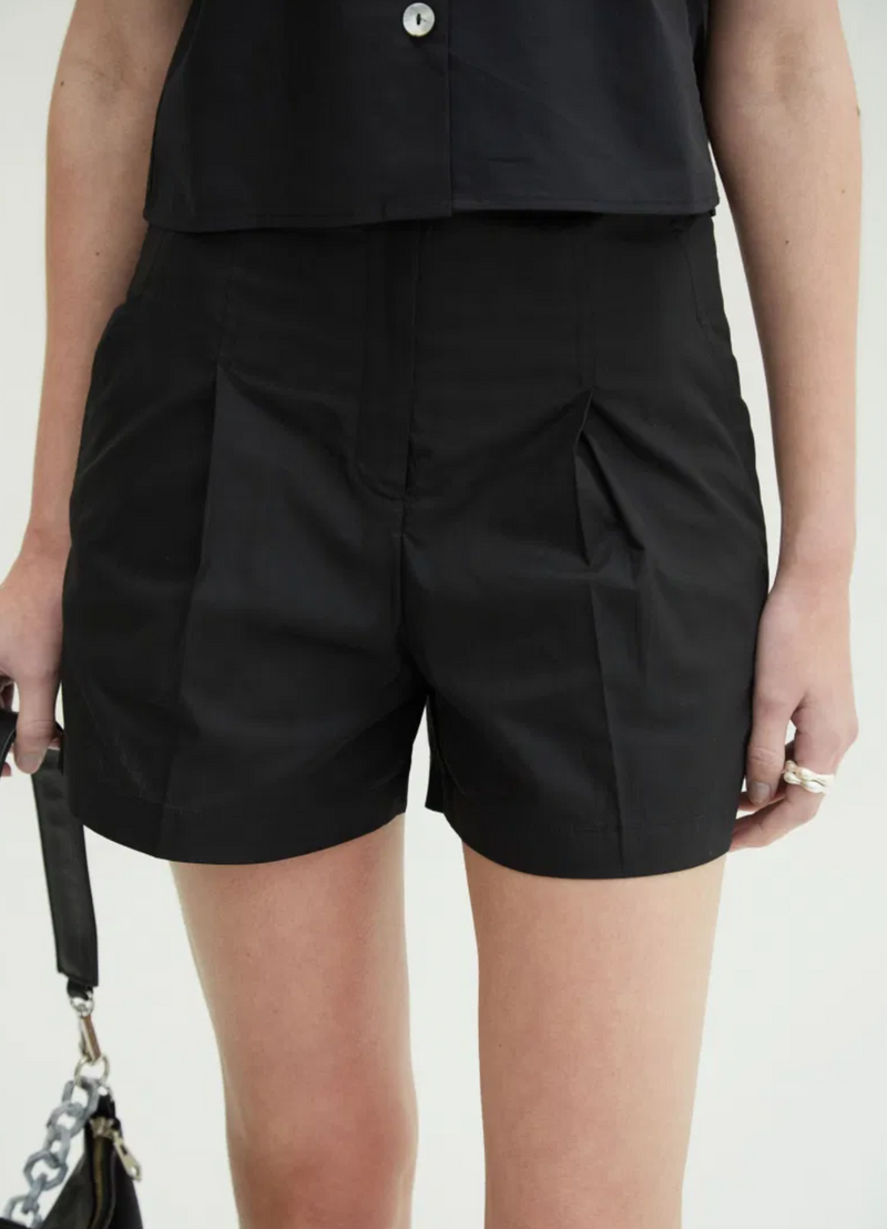 SHORT SADE POP NEGRO