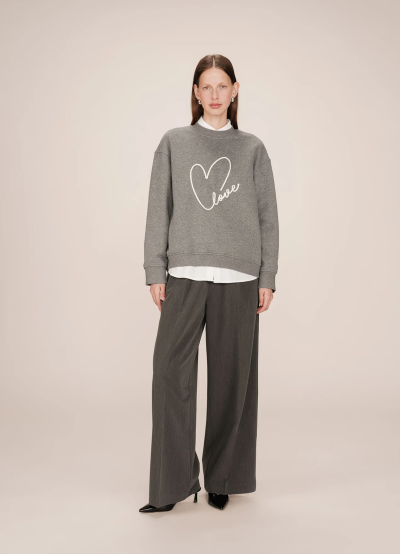 SWEATSHIRT SHARLY GRIS CON MENSAJE LOVE BORDADO